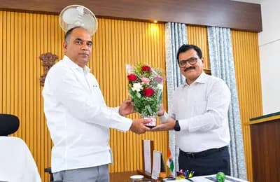 जैसलमेर न्यूज : एडीएम नरेंद्रपाल सिंह का स्वागत, पदभार संभालने के बाद अधिकारियों-जनप्रतिनिधियों ने की मुलाकात