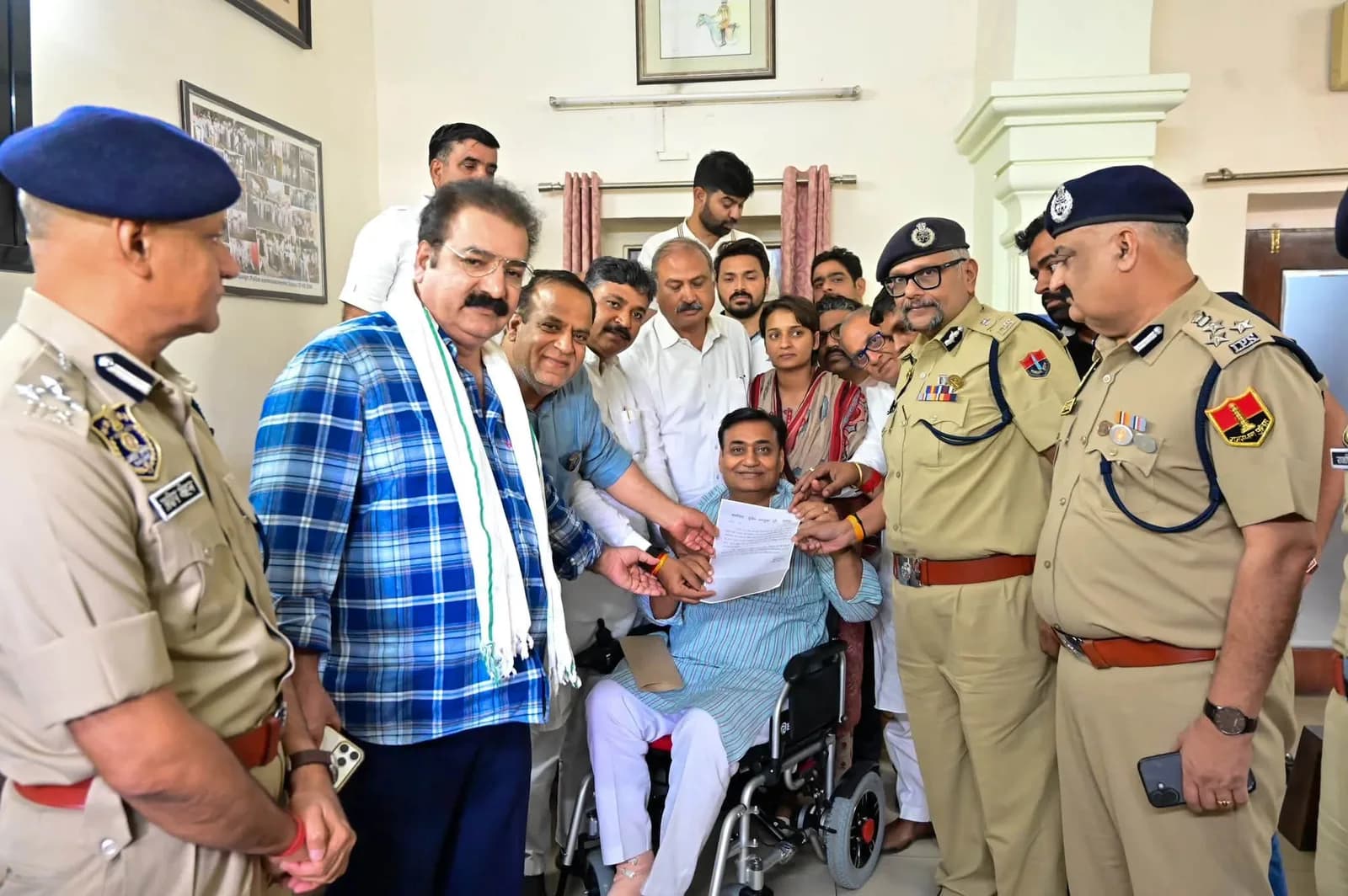 रितु बराला मामला: 42 घंटे बाद कमिश्नरेट से बाहर आए कांग्रेस नेता, जीरो एफआईआर नहीं हुई दर्ज