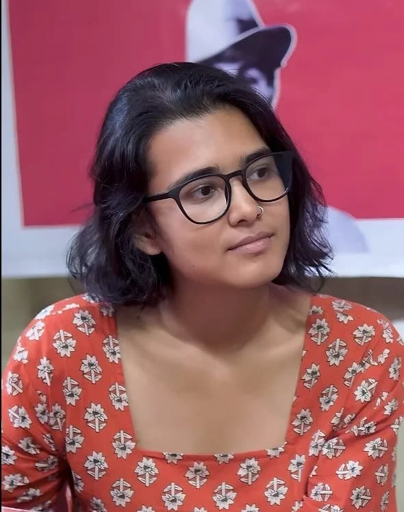 पीस बॉन्ड पर हस्ताक्षर नहीं करेंगी AISA अध्यक्ष नेहा बोरा
