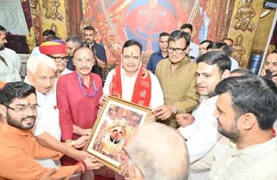 पूर्व मंत्री राजेंद्र राठौड़ ने मुख्यमंत्री भजनलाल शर्मा के साथ सालासर बालाजी धाम में किए दर्शन