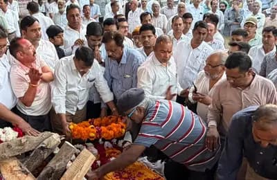 आरके दास गुप्ता के निधन पर केंद्रीय मंत्री अर्जुन राम मेघवाल ने जताया शोक, पुष्प चक्र अर्पित कर दी श्रद्धांजलि