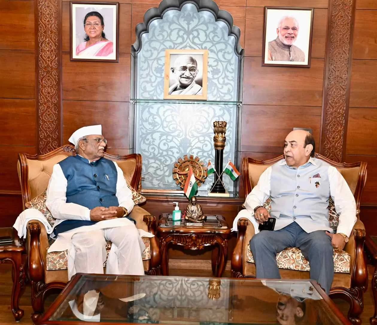 राज्यपाल श्री बागडे से बिहार के राज्यपाल लेफ्टिनेंट जनरल सैयद अता हसनैन (सेवानिवृत्त) ने की मुलाकात