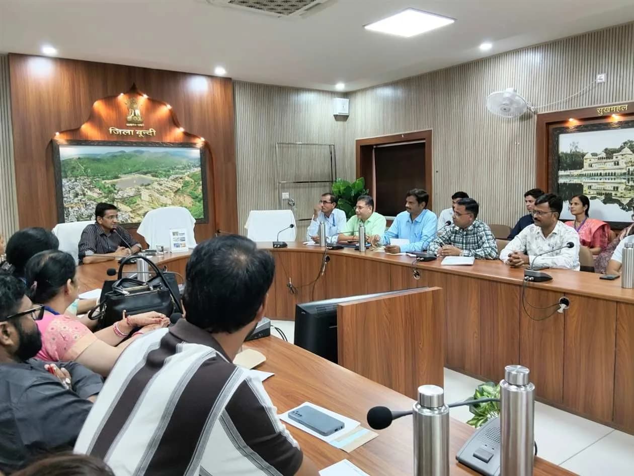 पंचायतीराज आम चुनाव 2026
-डाक मतपत्र से 2 और 13 नवंबर को होगा मतदान, तैयारियों की हुई समीक्षा