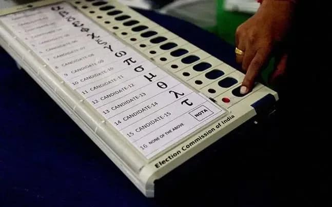 ईवीएम प्रक्रिया में राजनीतिक दलों को सूचना नहीं देने पर कांग्रेस ने निर्वाचन आयुक्त को लिखा पत्र