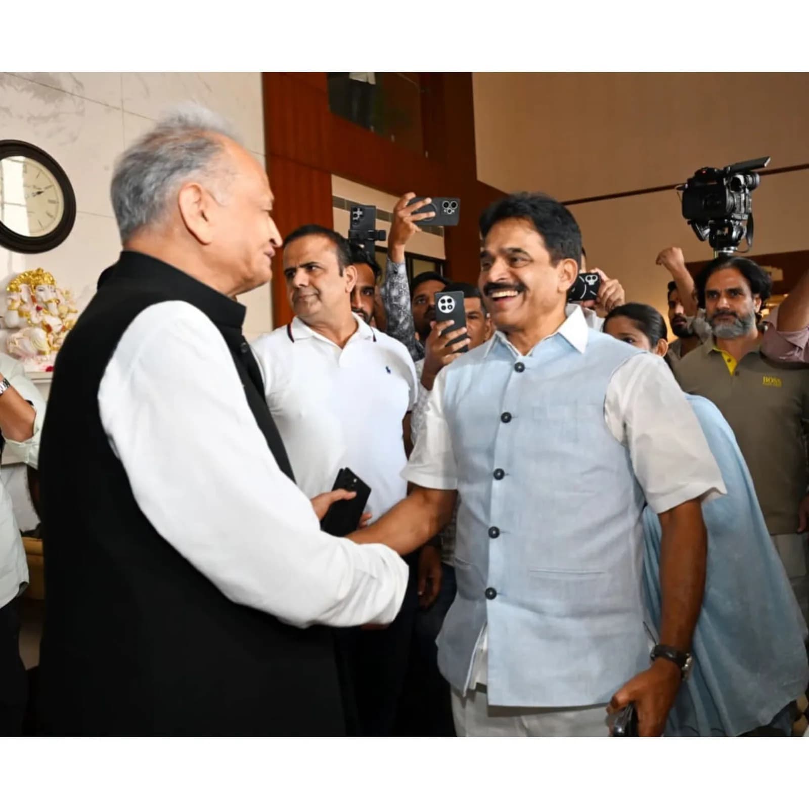 वोट बचाओ, देश बचाओ’ महारैली की तैयारियों को लेकर जयपुर में कांग्रेस की बैठक