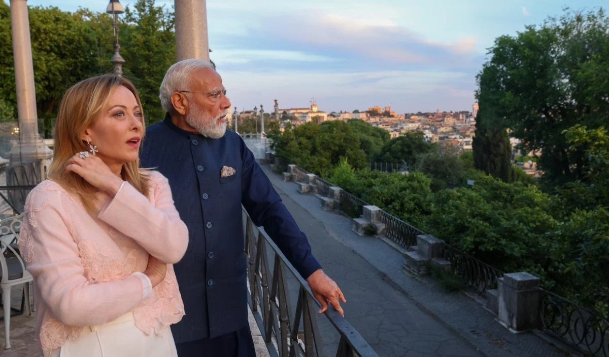 रोम में PM Modi का Giorgia Meloni ने किया ग्रैंड वेलकम,मुलाकात की तस्वीरें और वीडियो सोशल मीडिया पर…