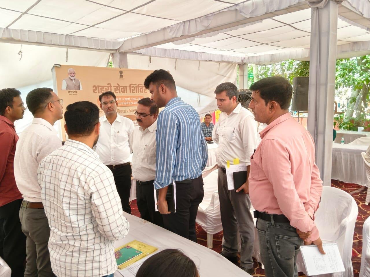 प्रभारी सचिव हेमंत गेरा ने किया शहरी सेवा शिविर का निरीक्षण,लोगों को राहत देने के दिए निर्देश