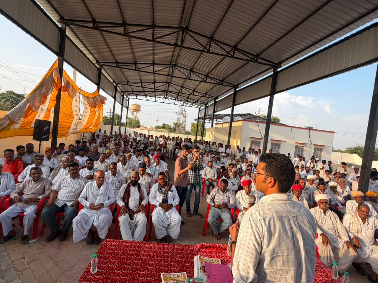 मुख्यमंत्री के दौरे को लेकर विधायक भाटी सक्रिय,गांव-गांव पहुंचकर कार्यकर्ताओं से किया संवाद